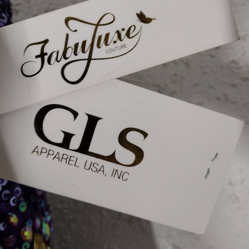 Beautiful formal  Fabuluxe purple dress - Picture 5 of 9